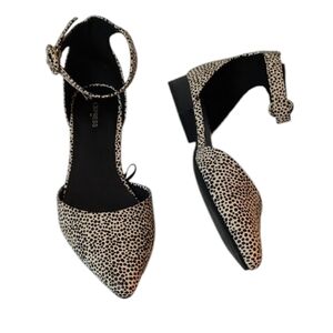 Stylish Express Black and Cream Ankle Strap Flats sz 8